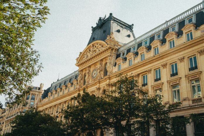 Indulge in Luxury: A Look at Paris’ Most Prestigious Hotels